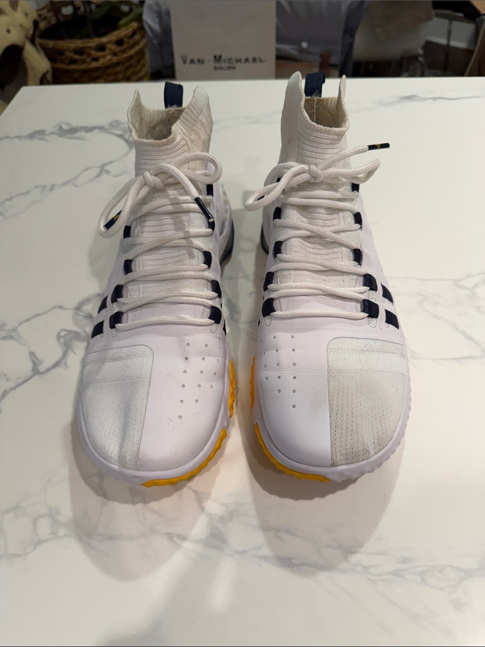 Under Armour Project 1 Men’s 10 Training Sneakers White Navy Gold